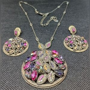 Sorrelli necklace and earrings bundle